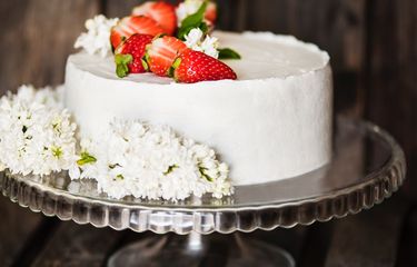 8 Cara Membuat Sponge Cake Tanpa Pengembang, Hasilnya Ringan dan Lembut