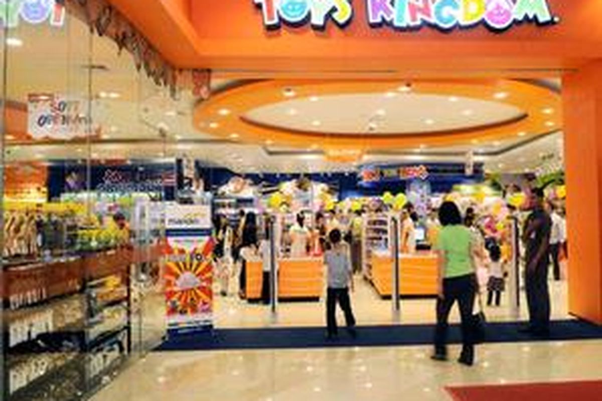 Gerai Toys Kingdom Indonesia yang kedua terletak di Gandaria City. Soft opening dilakukan pada 13 November 2010. 