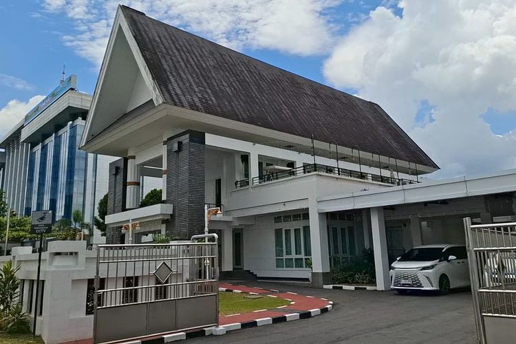 Anggaran Renovasi Rumah Dinas Capai Rp 25M, Gubernur Kaltim: Toilet, TV, Sofa Sudah Tak Layak