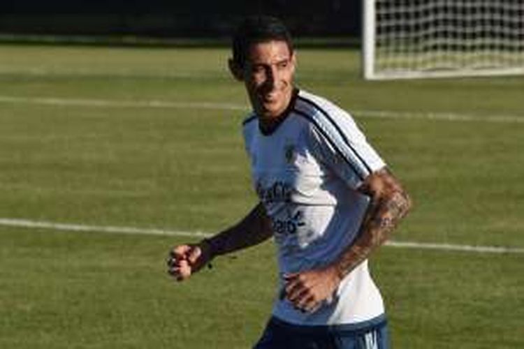 Angel Di Maria menjalani sesi latihan bersama tim nasional Argentina di Boston, 15 Juni 2016.