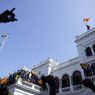 Presiden Sri Lanka Kabur ke Maladewa, Massa Gantian Serbu Rumah Perdana Menteri