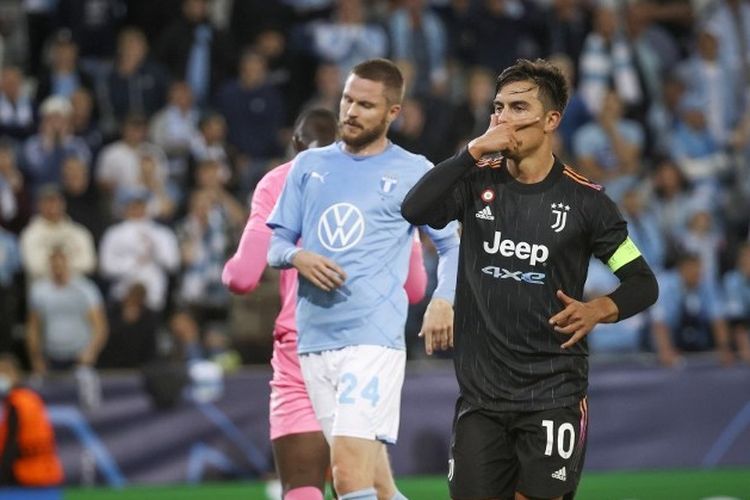 Selebrasil bintang Juventus Paulo Dybala seusai mencetak gol dalam pertandingan Grup H Liga Champions antara Malmo vs Juventus, Selasa (14/9/2021) atau Rabu dini hari WIB.