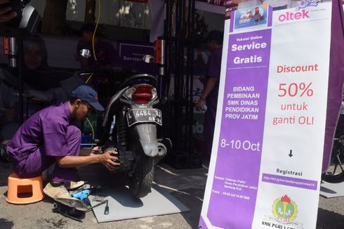 Warga Jawa Timur Mulai Nikmati Layanan Servis Motor Online