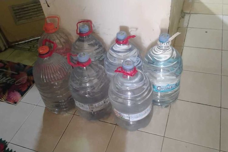 Terdampak Kekeringan, Warga Semarang Terpaksa Mengungsi daripada Beli Air Galon Bikin Dompet 