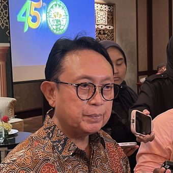 Ketua Umum Gabungan Pengusaha Kelapa Sawit Indonesia (GAPKI) Eddy Martono saat ditemui usai konferensi pers di Karet, Jakarta, Kamis (12/3/2026).