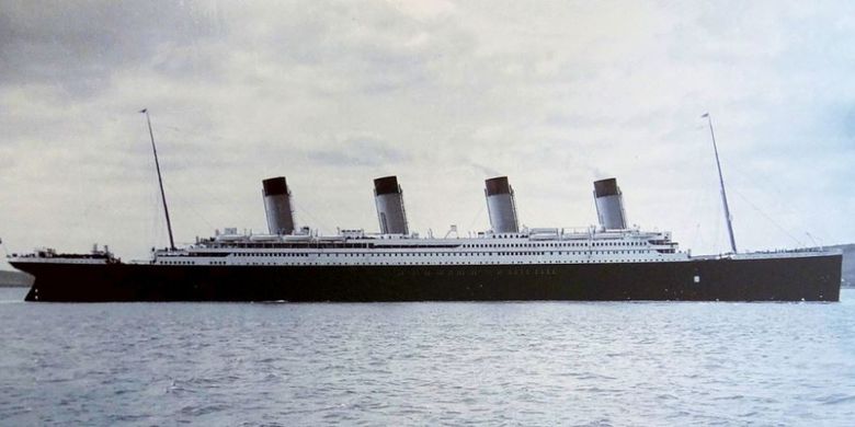 Kapal pesiar RMS Titanic di pelabuhan Cobh, Irlandia pada 11 April 1912 atau empat hari sebelum tenggelam.