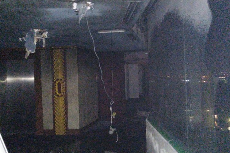 kebakaran yang terjadi pada Minggu (01/03/2020) menyebabkan kerusakan di sejumlah bagian Hotel Grand Inna Bali Beach, Sanur, Bali