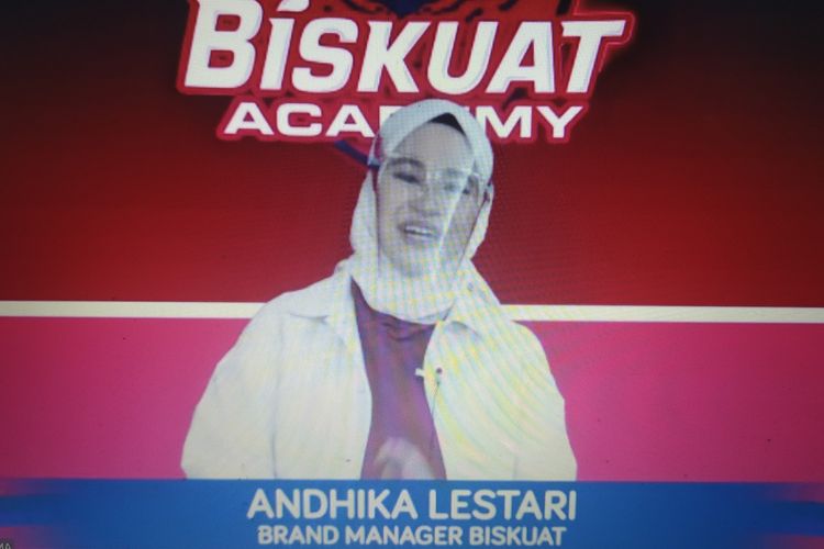 Tangkapan layar Brand Manager Biskuat Andhika Lestari pada konferensi pers virtual Biskuat Academy 2021, Kamis (9/12/2021).

Kurikulum Biskuat Academy menyasar anak usia 5 tahun hingga 14 tahun.

Keunggulan Biskuat Academy 2021, pada tahun ketiga ini, menurut penjelasan Andhika Lestari adalah kurikulum lebih tertata dan lebih advanced dibandingkan dengan Biskuat Academy tahun-tahun sebelumnya.