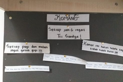 Membaca Kalimat Motivasi di Kamar Bek Garuda Select Komang Teguh...