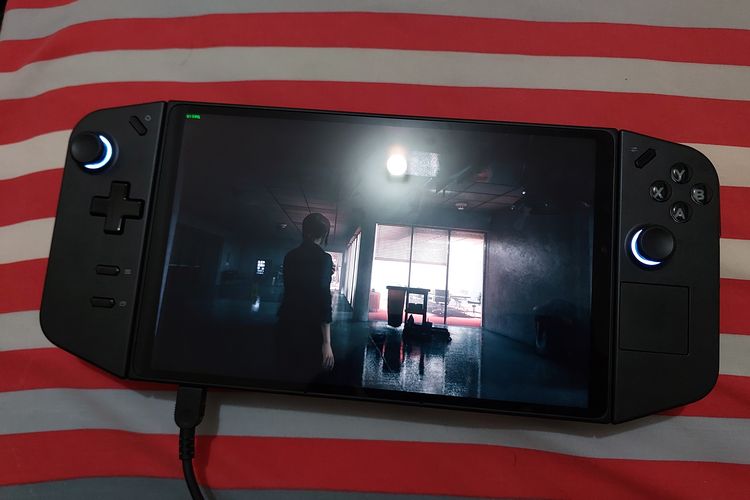 Foto : Unboxing dan Menjajal Main Game di Legion Go, Konsol Handheld ...