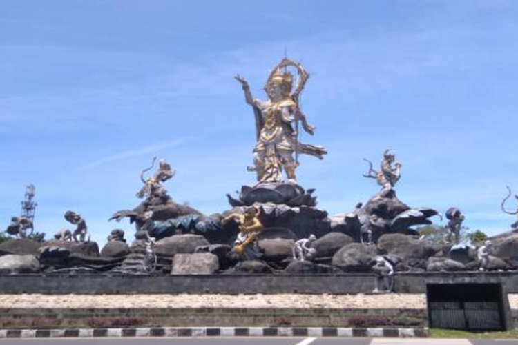 Patung Titi Banda di Denpasar, Bali. Patung mengambil cerita Ramayana