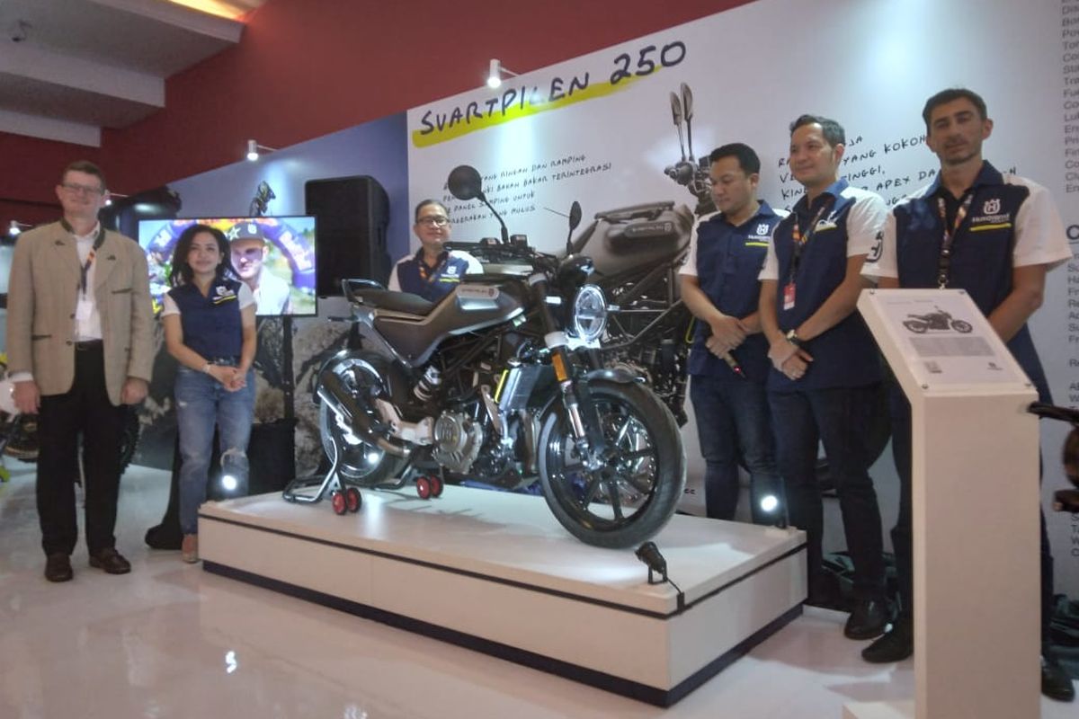 Husqvarna Svartpilen 250 resmi meluncur di Indonesia International Motor Show (IIMS) Hybrid 2022.