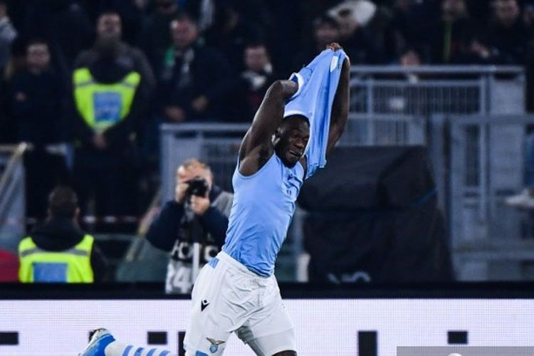 Felipe Caicedo merayakan gol pada laga Laga Lazio vs Juve yang berlangsung pada pekan ke-15 Serie A, di Stadion Olimpico, Roma, Sabtu (7/12/2019) atau Minggu dini hari WIB. Lazio menang 3-1 dalam laga tersebut.