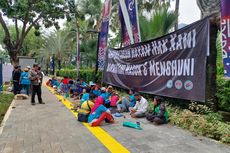 Demo Lagi di Balai Kota, Korban Gusuran JIS Minta Segera Huni Kampung Susun Bayam