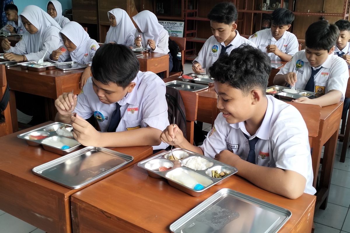 Selama Puasa, Program Makan Bergizi Gratis Tetap Jalan, Simak Perubahannya