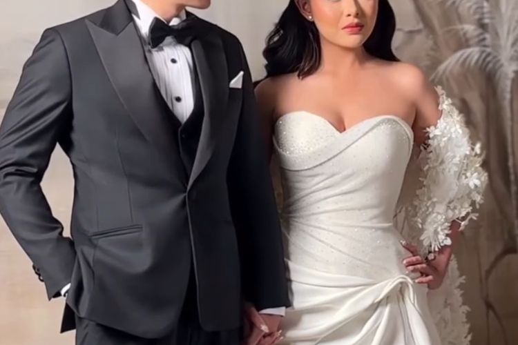 Amanda Manopo dan Kenny Austin tampil memukau di resepsi The Langham Jakarta. Gaun Hian Tjen dan tuxedo hitam klasik membuat keduanya tampak serasi.