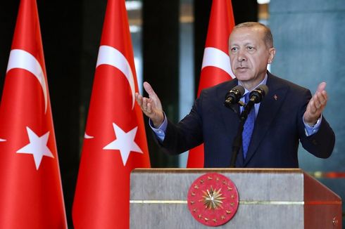 Kurs Lira Belum Membaik, Erdogan Tuduh AS Menikam dari Belakang