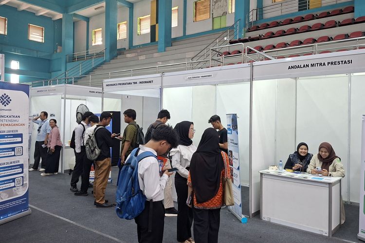 Job Fair Jakbar Disesaki Pelamar, 47 Perusahaan Diserbu dalam Sehari