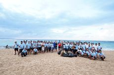 Hari Laut Sedunia, Merusaka Nusa Dua Gelar Aksi Pungut Sampah di Pantai Mengiat