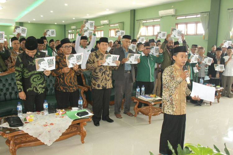 Ulama di Kabupaten Tasikmalaya mendeklarasikan Cak Imin menjadi cawapres di Ponpes Cipasung.