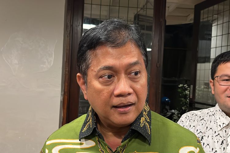 Wakil Ketua Umum PAN Viva Yoga Mauladi saat ditemui di kawasan Cikini, Jakarta Pusat, Kamis (28/3/2024).