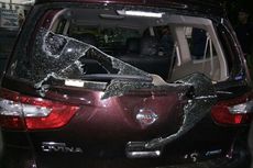 Mobil Pelat AB Diserang Saat Melintas di Kartasura, Satu Keluarga Terluka