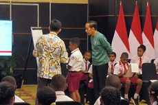 Saat Jokowi Kagumi Kecepatan Murid SD Papua Jose Agusto Pecahkan Soal Matematika...