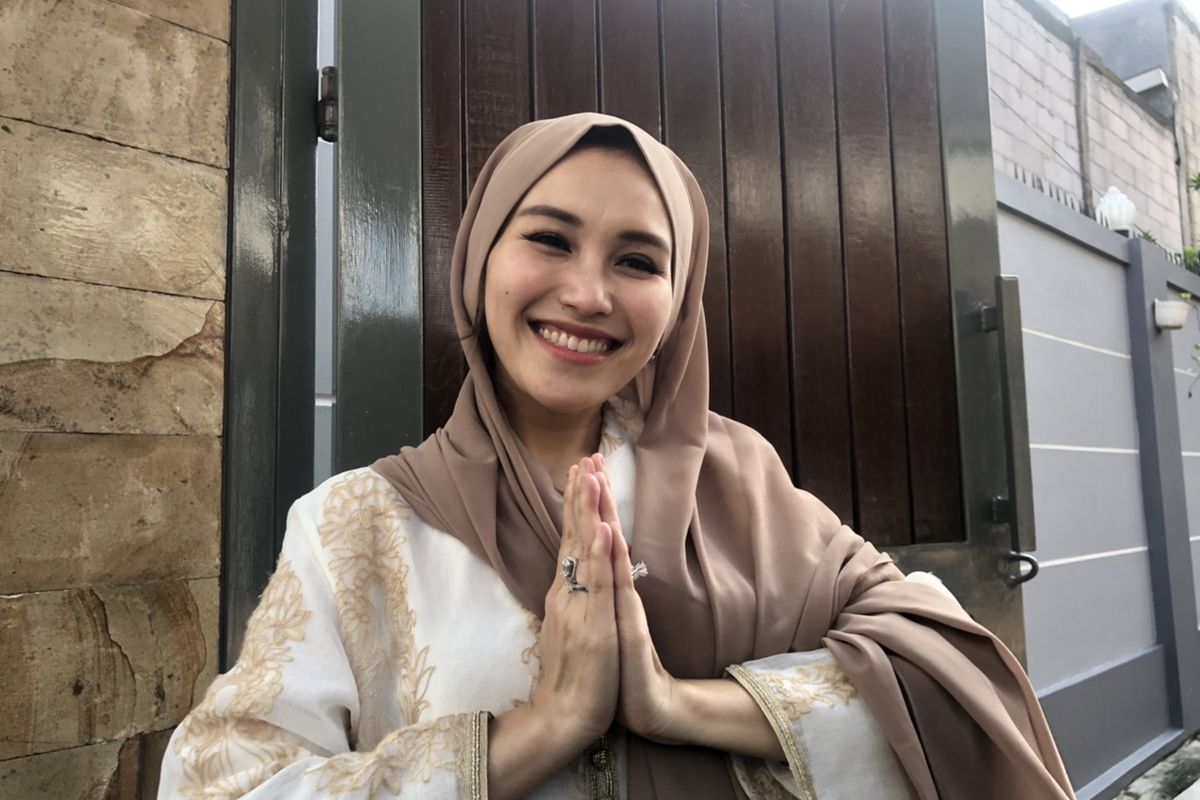 Tampil di Pesta Rakyat, Ayu Ting Ting: Selamat Bertugas Pak Prabowo Halaman  all - Kompas.com