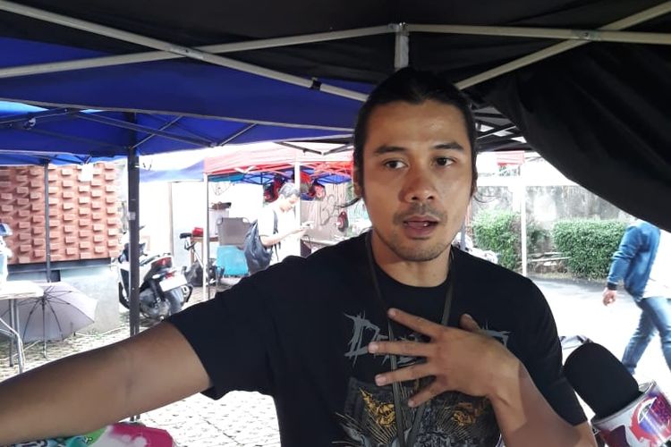 Aktor Chicco Jerikho saat ditemui di kantornya di kawasan Cilandak, Jakarta Timur, Jumat (3/12/2019). 