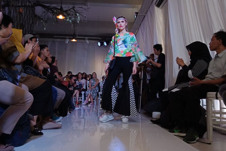 Koleksi Blisslosophy by 2madison yang dipamerkan di Galeri 2madison, Kemang, Senin (30/4/2018).