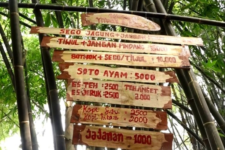 Desa wisata jajan pasar sorpring di Kediri