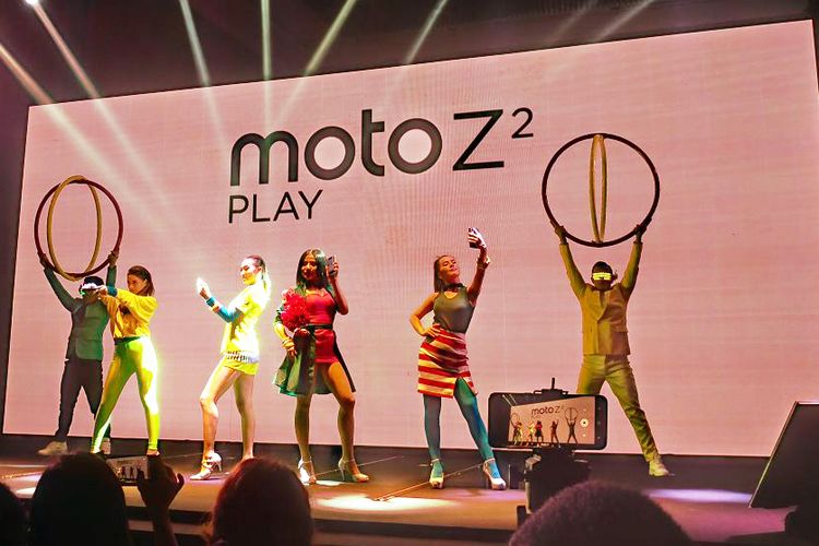 Peluncuran Moto Z2 Play di bangkok, Rabu (5/7/2017).