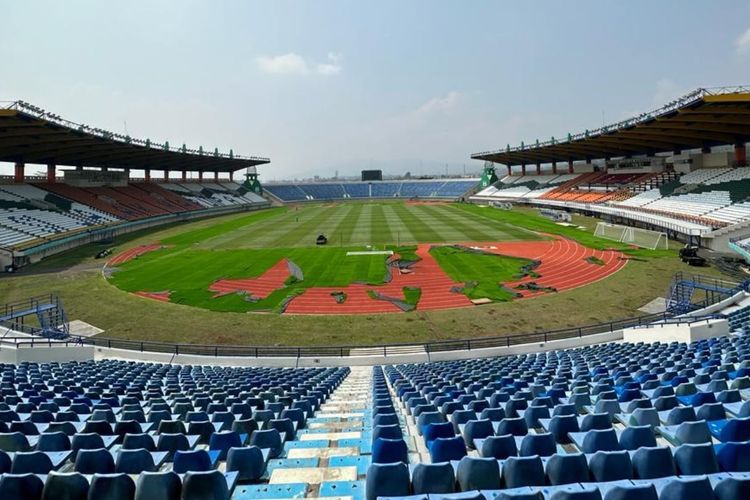 Kementerian PUPR telah menyelesaikan renovasi lapangan pertandingan (stadion) dan lapangan latihan dalam rangka Piala Dunia U-17 Tahun 2023 pada November 2023.