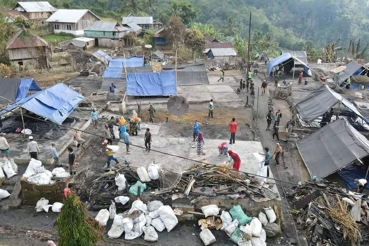 Kebakaran 25 rumah di Desa sulit terjangkau di Sumbawa