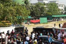 Bom Bunuh Diri Guncang Barak Pasukan Elite Banglades