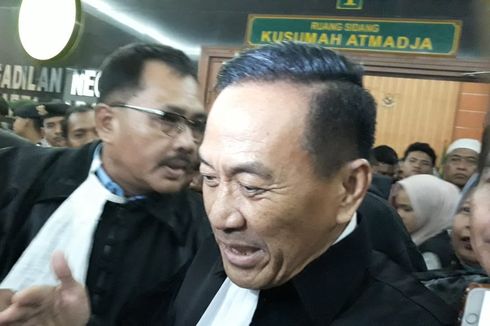 Kuasa Hukum Hercules Akan Lapor Polisi Terkait Pengawalan Pakai Senjata