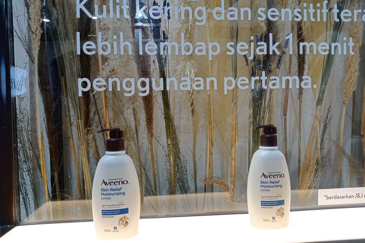 Aveeno meluncurkan rangkaian produk Aveeno Skin Relief yang diperkaya dengan new and improved triple oat complex formula.