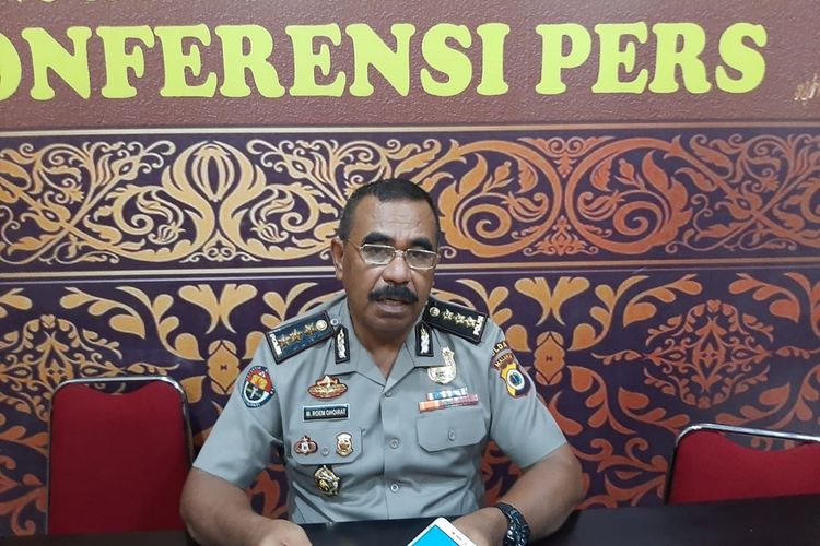 Kabid Humas Polda Maluku, Kombes Pol Muhamad Roem Ohoirat