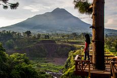 Memandang Gagahnya Merapi dari Air Terjun Kedung Kayang Magelang