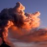 Gunung Berapi Rusia Meletus, Muntahkan Awan Abu Besar