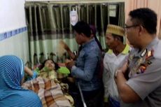 Seorang Guru Dijambret, Ratusan Warga Marah dan Blokade Jalan