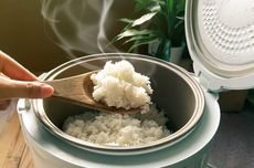 5 Cara Mencegah Nasi Menempel di Panci Rice Cooker