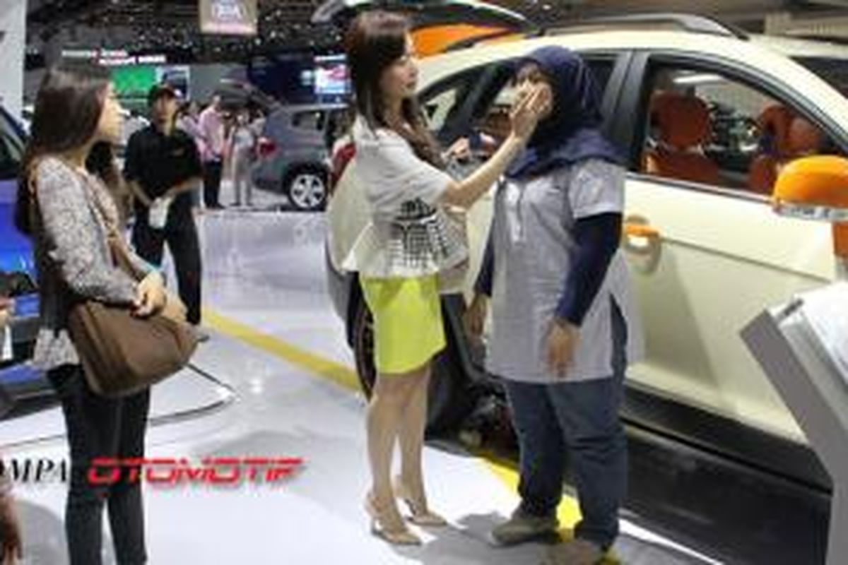 Tips cantik dari Chevrolet untuk wanita aktif yang mengemudikan mobil.