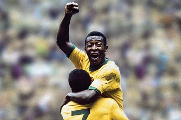 Pele merayakan gol ke gawang Italia dalam laga final Piala Dunia 1970 di Meksiko.