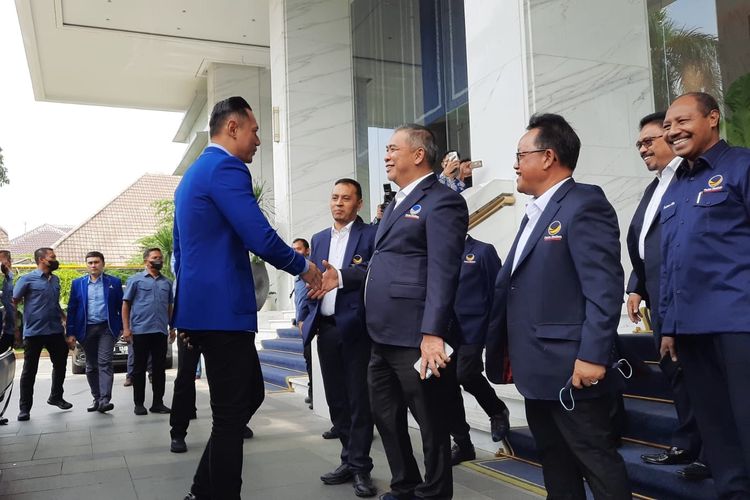 Ketua Umum Partai Demokrat Agus Harimurti Yudhoyono (AHY) hadir di Nasdem Tower, Gondangdia, Menteng, Jakarta, Kamis (23/6/2022). 