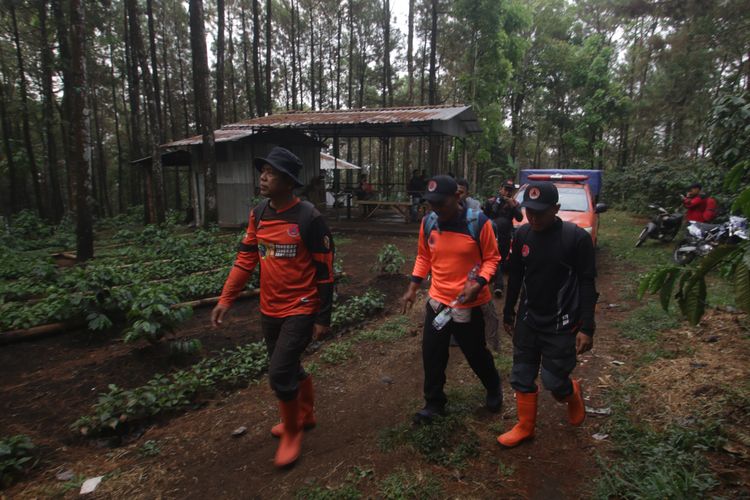 Hujan Bantu Padamkan Karhutla di Lereng Welirang, Titik Api di Mojokerto Berkurang