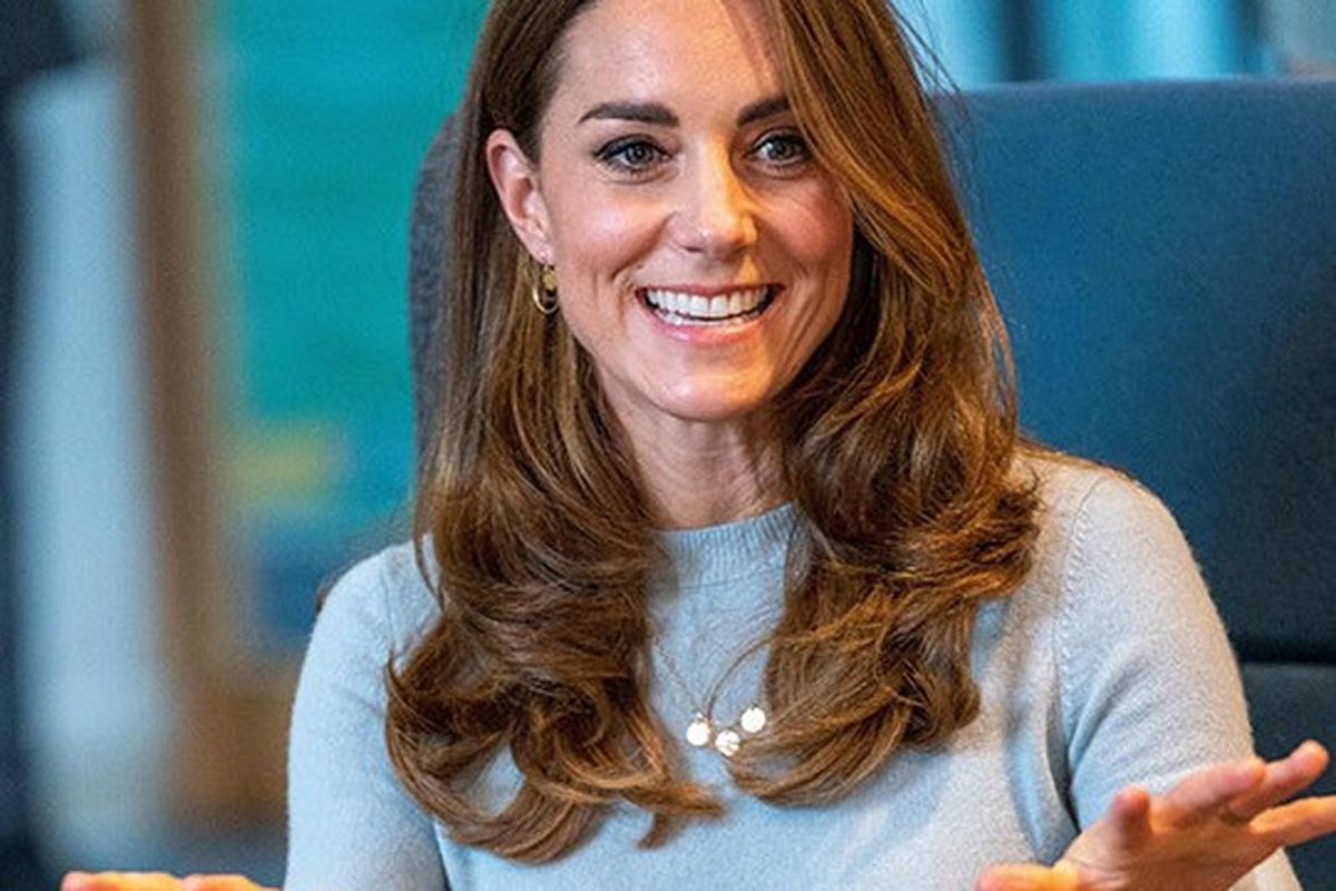 Kate Middleton ketika hadir di Universitas Derby.