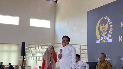 Pada Buruh Rokok Kretek, Cak Imin Janji Bakal Tekan Kenaikan Cukai Rokok