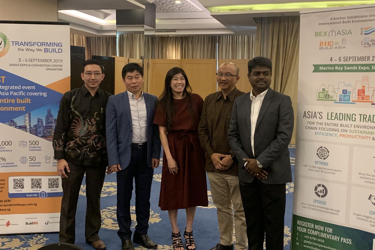 Bonny Agung Cahyono, Service Business Director, KONE Indonesia; Yandy Januar, Managing Director, KONE Indonesia; Louise Chua, Project Director, Reed Exhibitions Singapore; Iwan Prijanto, Ketua Umum, Green Building Council Indonesia; Suraj Rethnam, Regional Sales Manager, Tridium