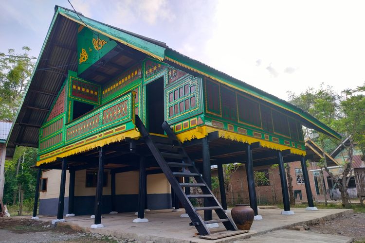 Menelusuri Keindahan Rumah Adat Aceh - Arsitektur Tradisional Rumah Adat Aceh